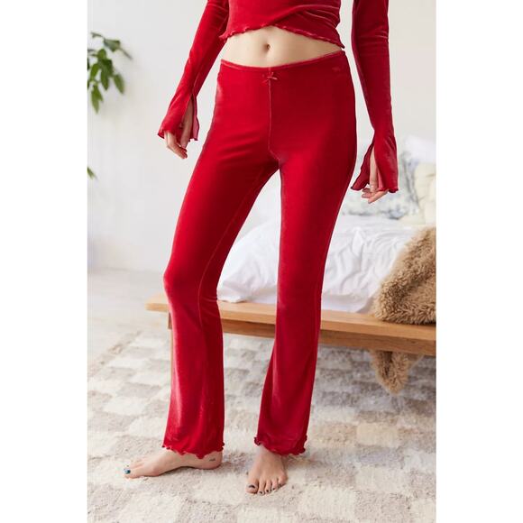 NWT OUT FROM UNDER RED VELVET FLARE PANTS LEGGINGS YOGA SLEEP S URBAN OUTFITTERS - Picture 1 of 11